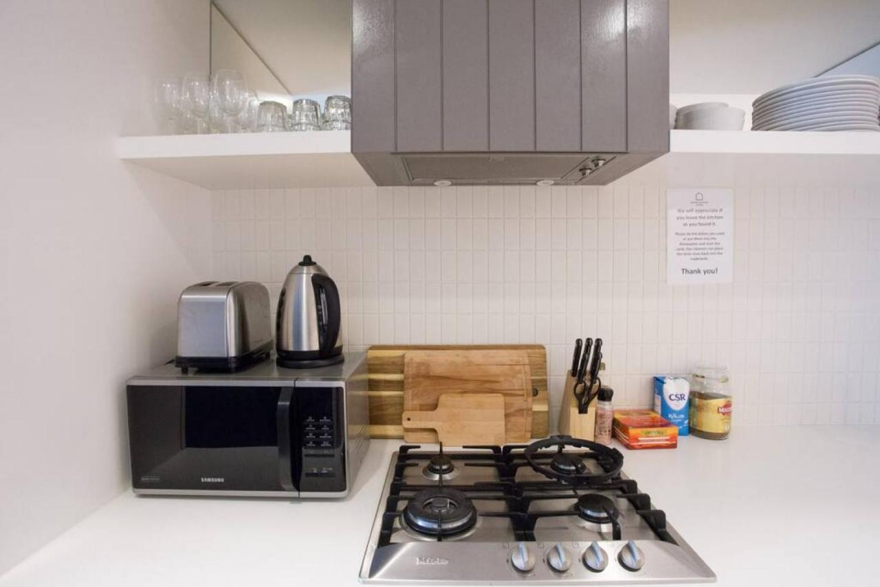 Readyset Apartments At Emerald Ville de Ville de Melbourne Extérieur photo