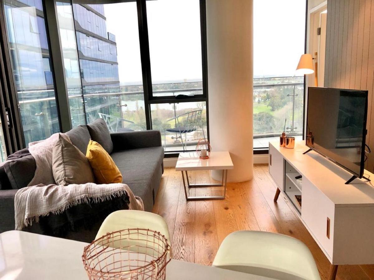 Readyset Apartments At Emerald Ville de Ville de Melbourne Extérieur photo