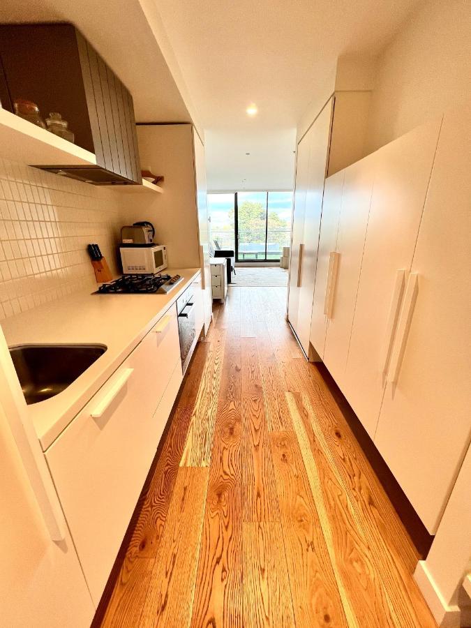 Readyset Apartments At Emerald Ville de Ville de Melbourne Extérieur photo